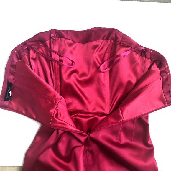 💥SALE💥 WHBM Red Cocktail Dress 4 - Picture 5 of 7